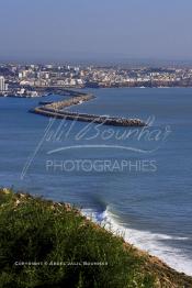 Image du Maroc Professionnelle de  Cette vue sur le port et la médina de Safi, une des plus anciennes villes du Maroc, marquée par la présence des portugais. Elle est la capitale de la région Doukkala-Abda et se situe sur le littoral atlantique, Lundi 26 Février 2007. (Photo / Abdeljalil Bounhar)